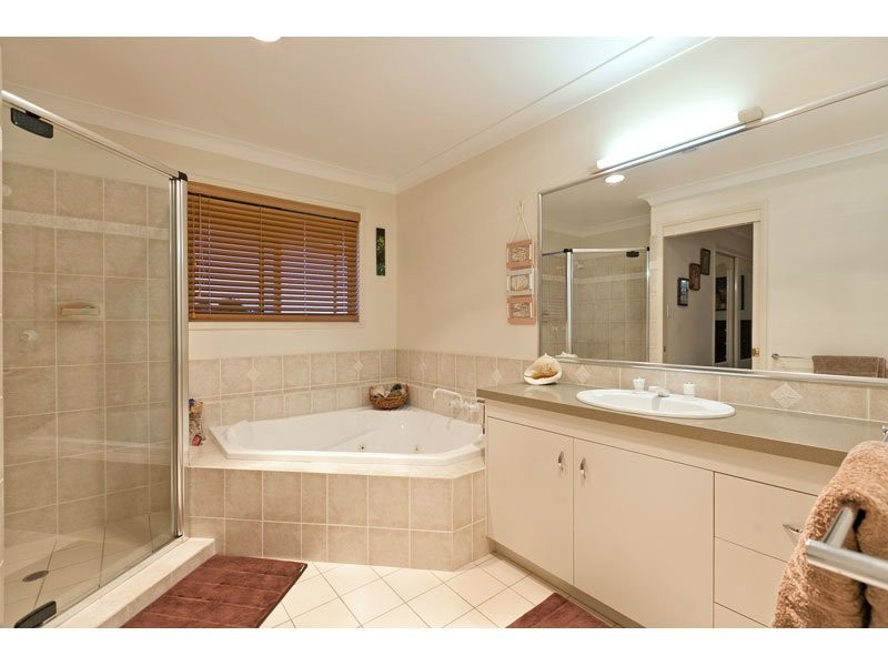 2 Gaylen Street, Thornlands QLD 4164