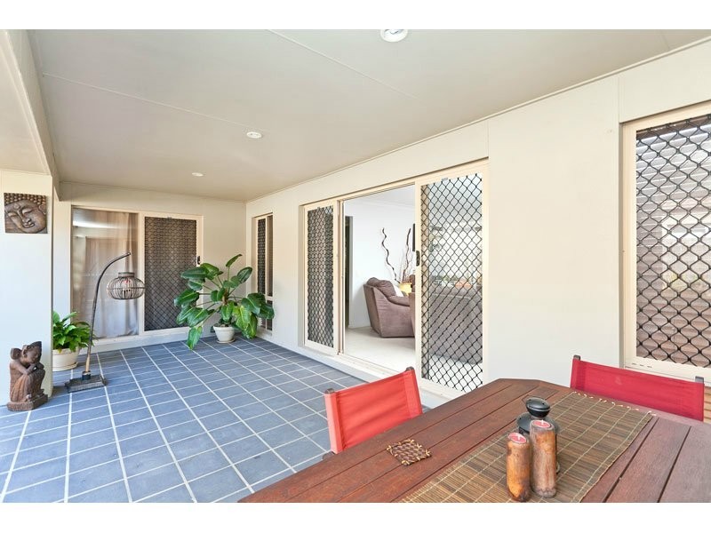 55 Azure Ave, Redland Bay QLD 4165
