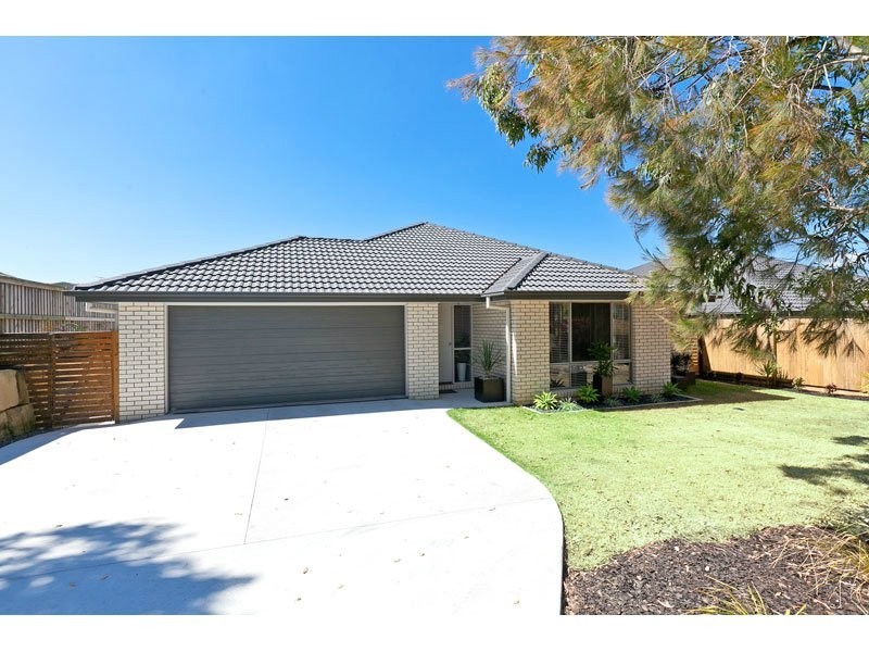 24 Unwin Road, Redland Bay QLD 4165