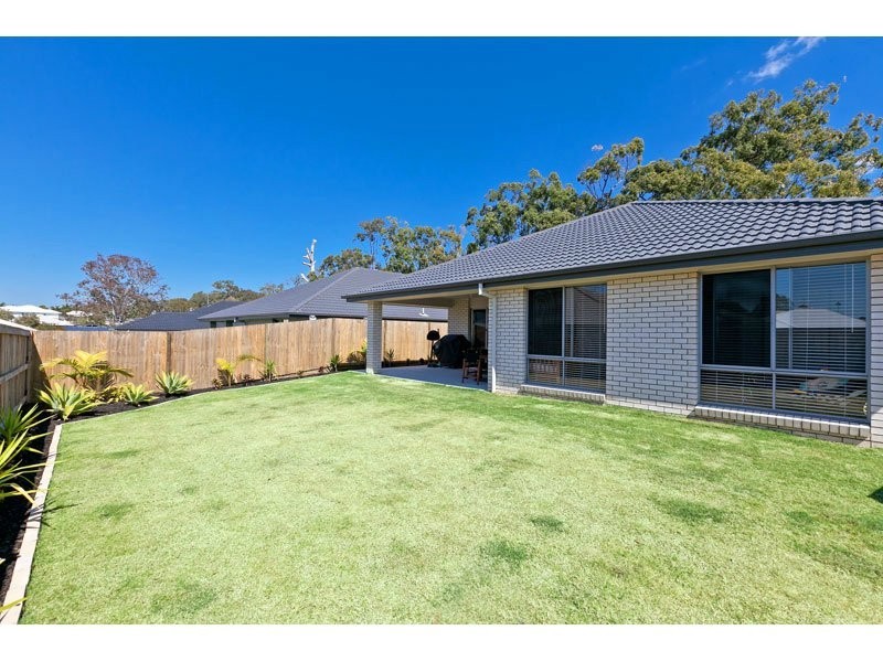 24 Unwin Road, Redland Bay QLD 4165