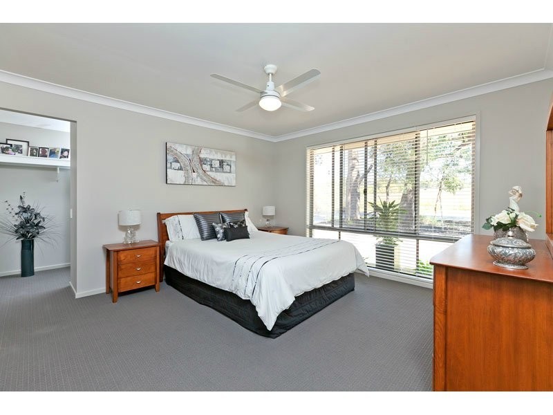 24 Unwin Road, Redland Bay QLD 4165