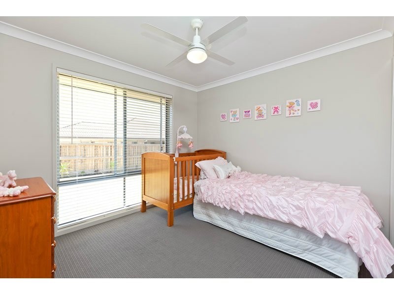 24 Unwin Road, Redland Bay QLD 4165