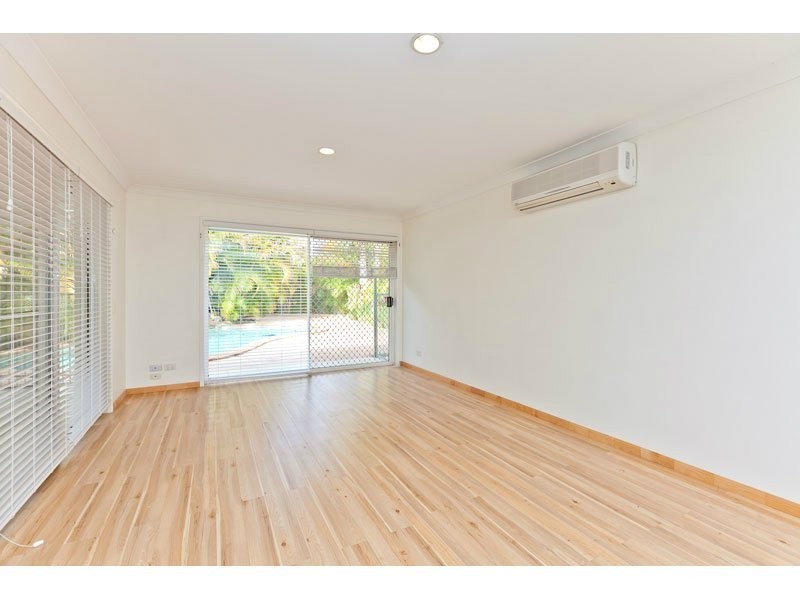 6 Crompton Court, Victoria Point QLD 4165