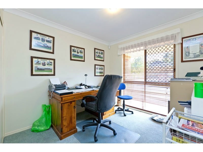 13 Attenborough Circuit, Redland Bay QLD 4165
