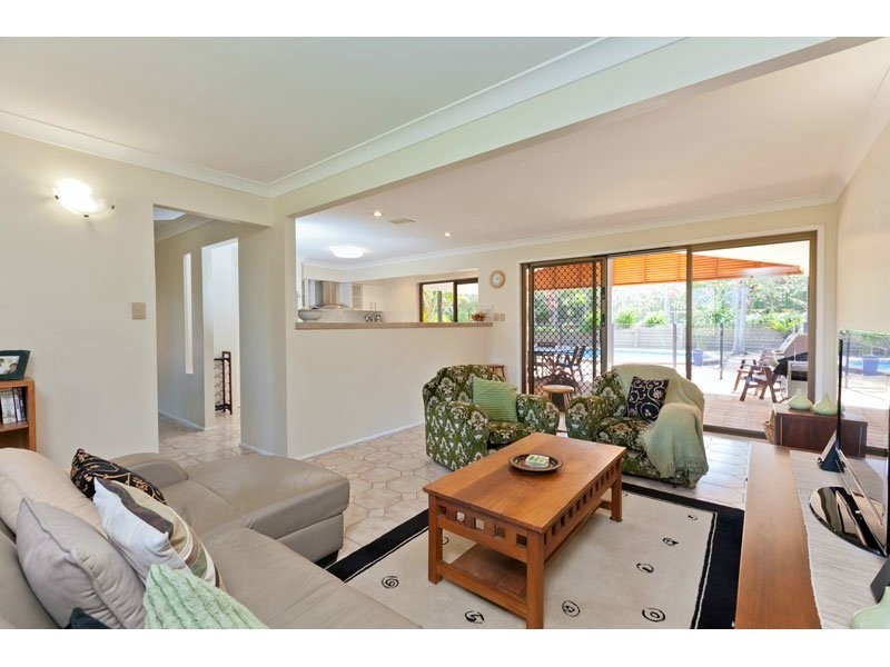 17 Kite Cres, Thornlands QLD 4164