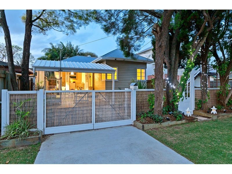 21 Daniel Street, Lota QLD 4179