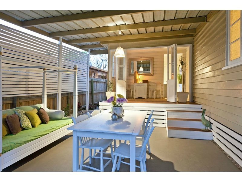 21 Daniel Street, Lota QLD 4179