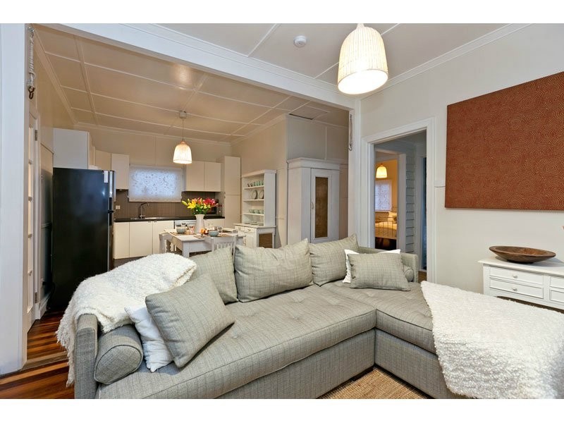 21 Daniel Street, Lota QLD 4179