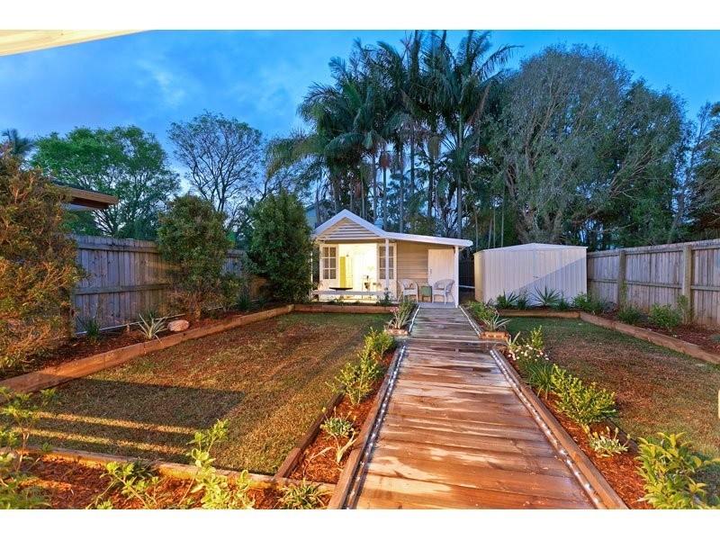 21 Daniel Street, Lota QLD 4179