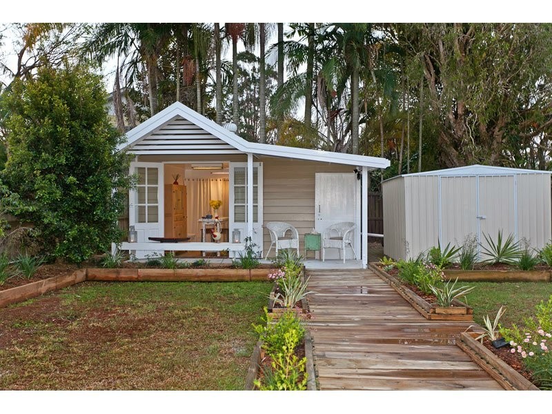 21 Daniel Street, Lota QLD 4179