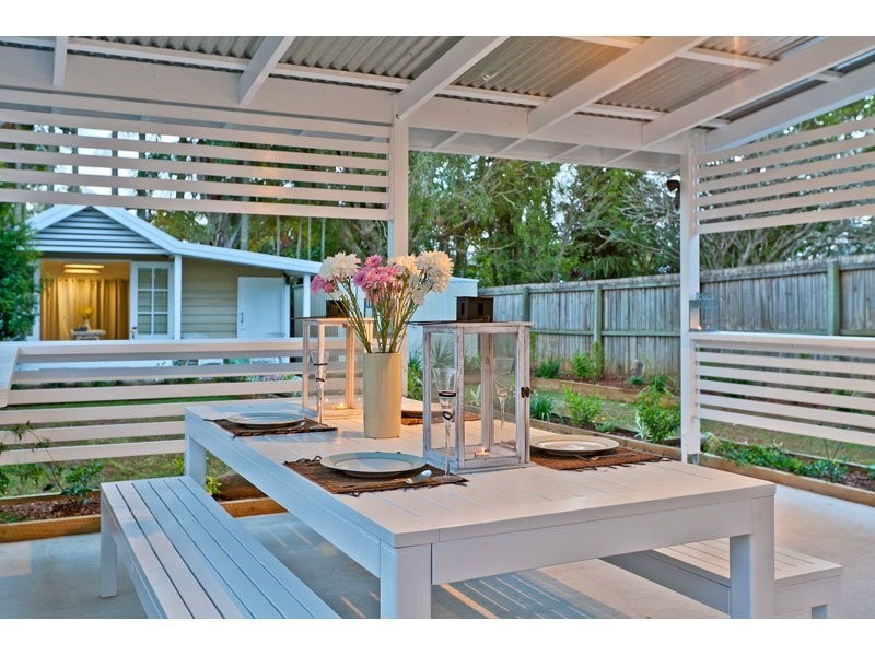 21 Daniel Street, Lota QLD 4179