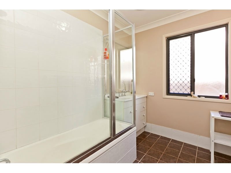 34 Thomas Street, Birkdale QLD 4159