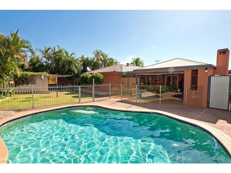 67 School Road, Victoria Point QLD 4165