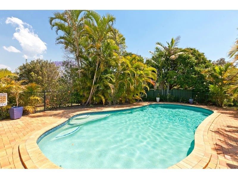 98 Island Street, Cleveland QLD 4163