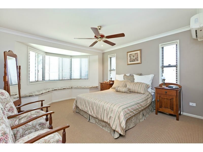 98 Island Street, Cleveland QLD 4163