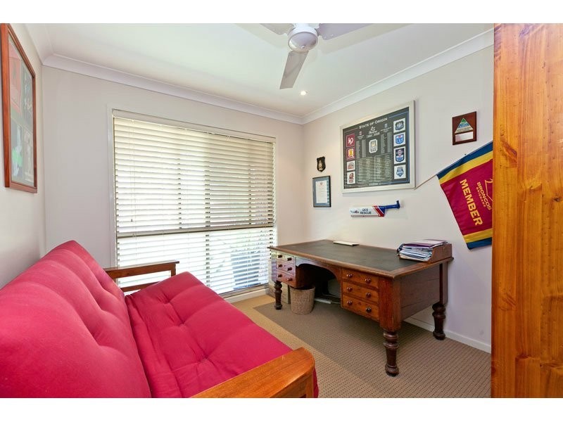 98 Island Street, Cleveland QLD 4163