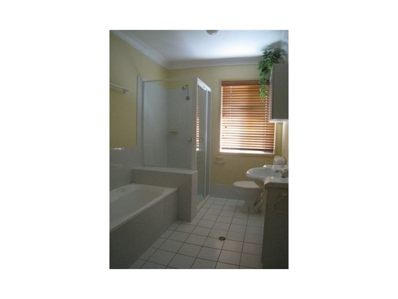 121/9 Bayside Court, Thorneside QLD 4158