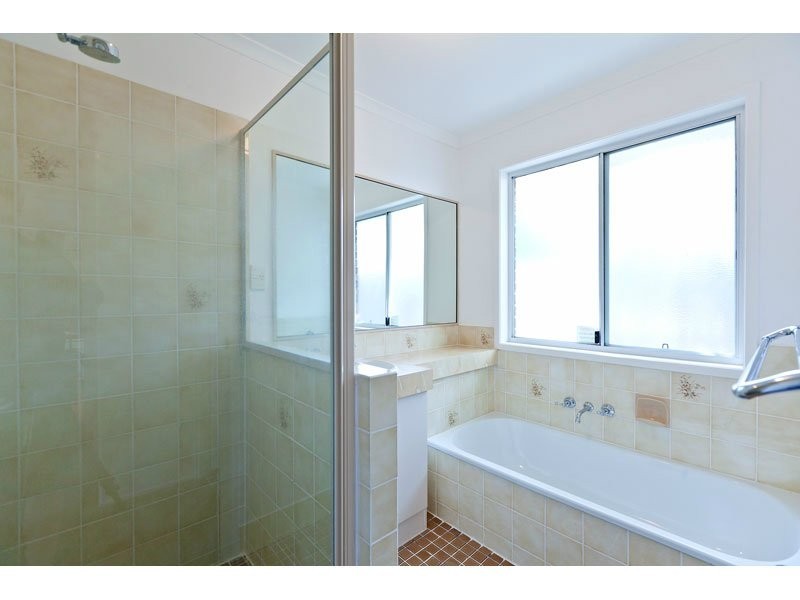 62 Sunnybay Drive, Birkdale QLD 4159