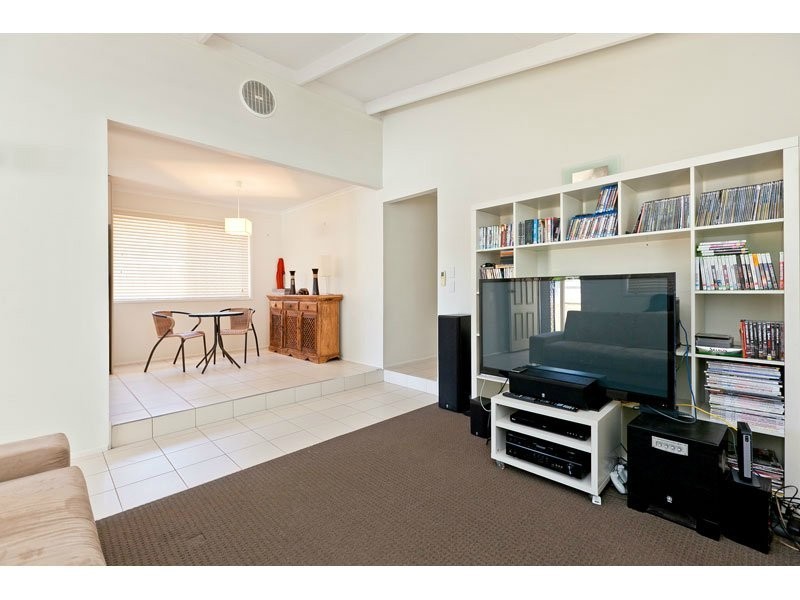 6 McLeod Street, Cleveland QLD 4163