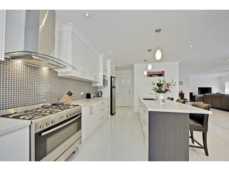 22 Phillip Street, Cleveland QLD 4163