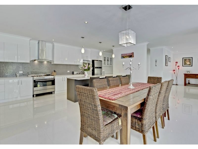 22 Phillip Street, Cleveland QLD 4163