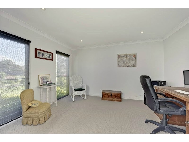 22 Phillip Street, Cleveland QLD 4163