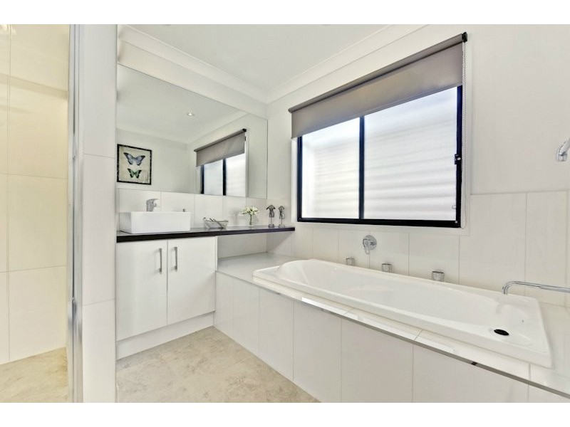 22 Phillip Street, Cleveland QLD 4163