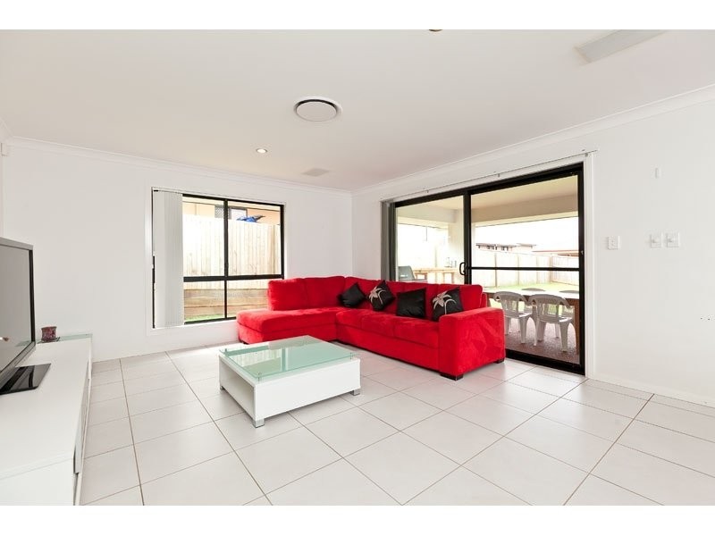 29 Cypress Street, Redland Bay QLD 4165