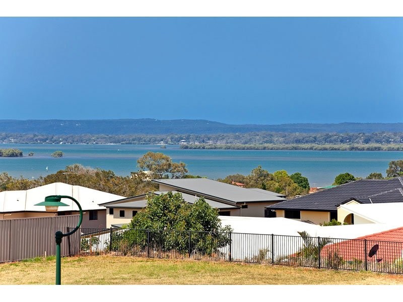 16 Irwin Place, Redland Bay QLD 4165
