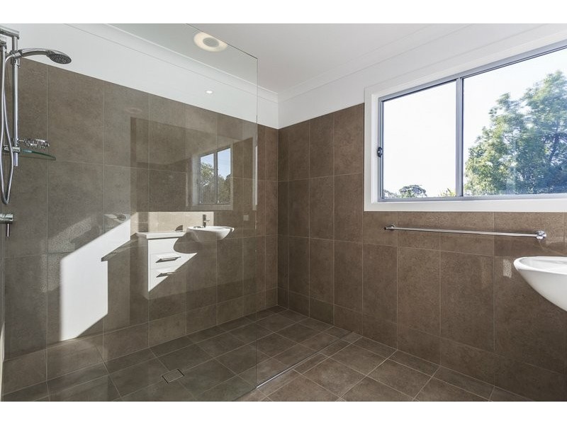 29 Claremont St, Birkdale QLD 4159