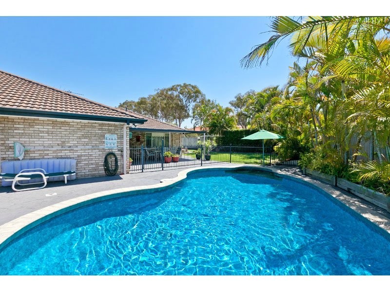 5 Sirocco Court, Ormiston QLD 4160