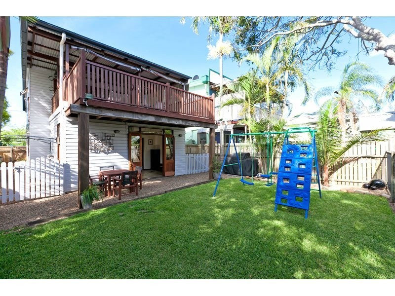 32 Orallo Street, Lota QLD 4179
