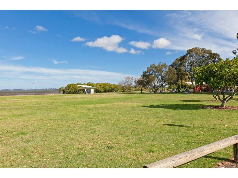 32 Orallo Street, Lota QLD 4179