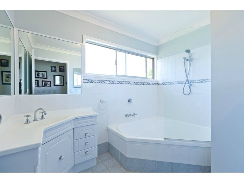 3 Maureen Street, Thorneside QLD 4158