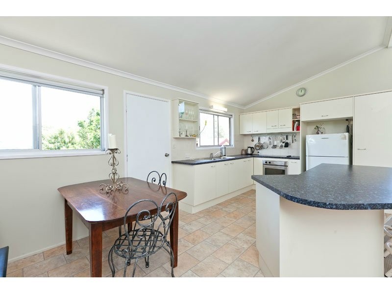 3 Maureen Street, Thorneside QLD 4158