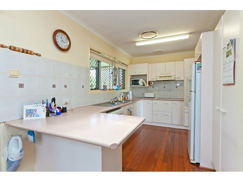 70 Regent Street, Wynnum West QLD 4178