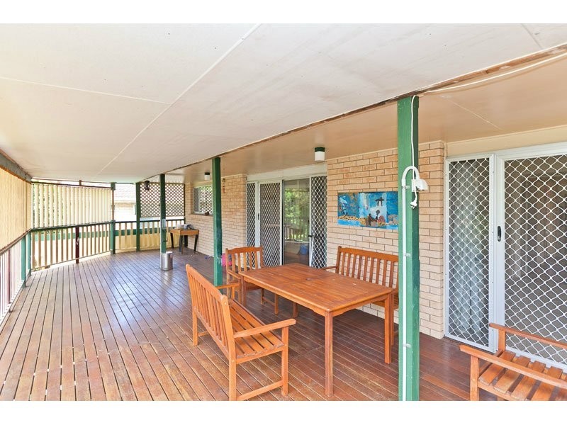 70 Regent Street, Wynnum West QLD 4178
