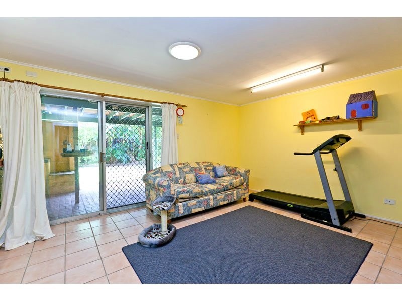 70 Regent Street, Wynnum West QLD 4178