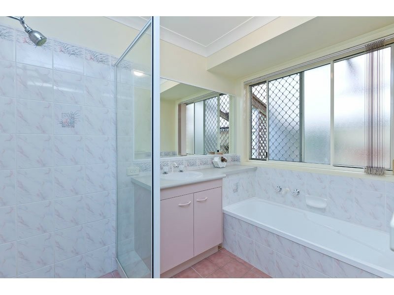 65 Collingwood Road, Birkdale QLD 4159