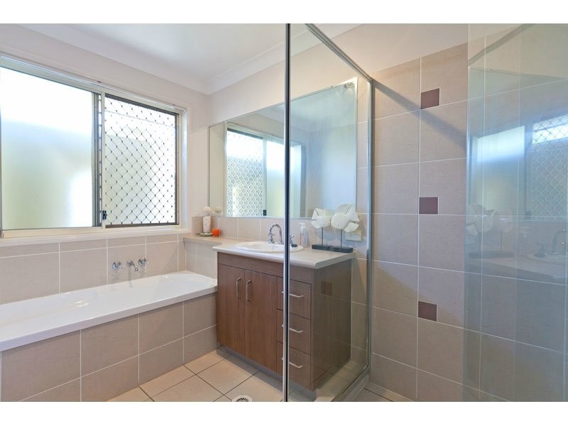 13 Tudar Place, Thornlands QLD 4164
