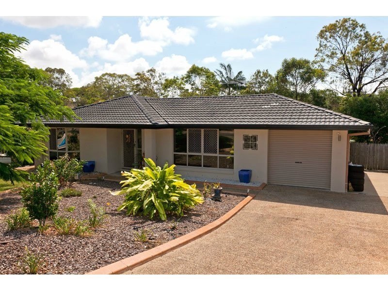 8 Penguin Street, Wellington Point QLD 4160