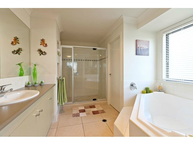 21 Waterville Drive, Thornlands QLD 4164