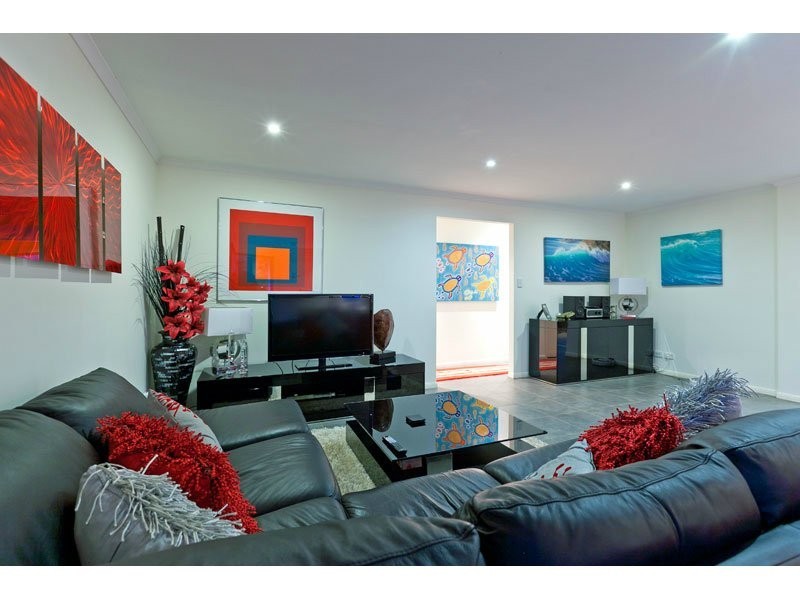 82 Ebony Crescent, Redland Bay QLD 4165