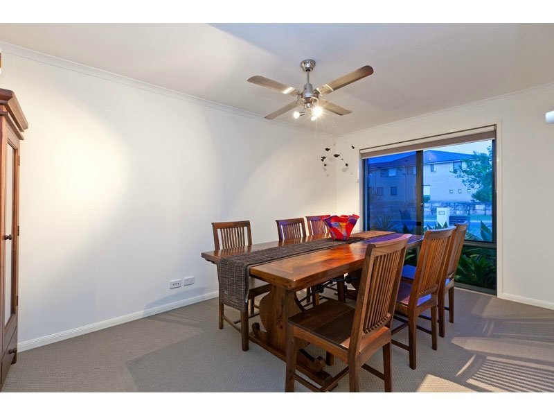 82 Ebony Crescent, Redland Bay QLD 4165