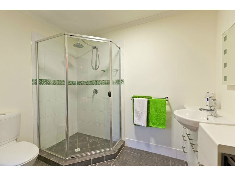 82 Ebony Crescent, Redland Bay QLD 4165