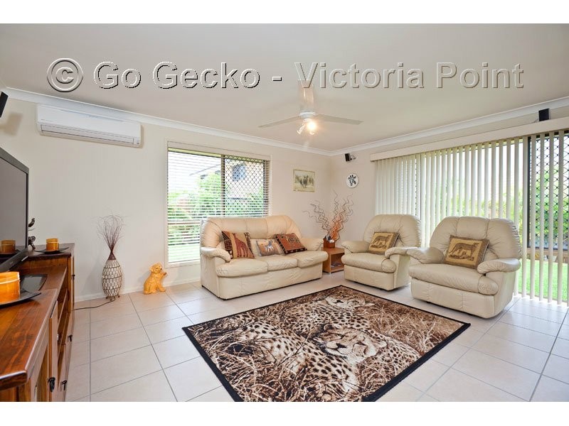 33 Ebony Crescent, Redland Bay QLD 4165