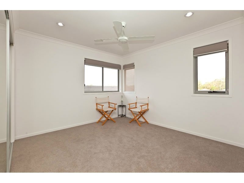 12 Esk Crescent, Wakerley QLD 4154