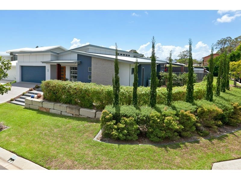 1 Amalia Street, Birkdale QLD 4159