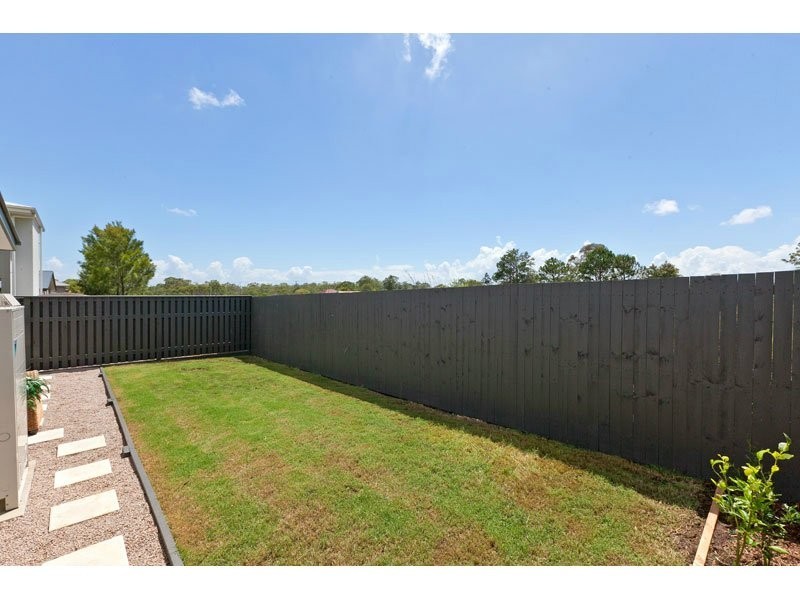 1 Amalia Street, Birkdale QLD 4159