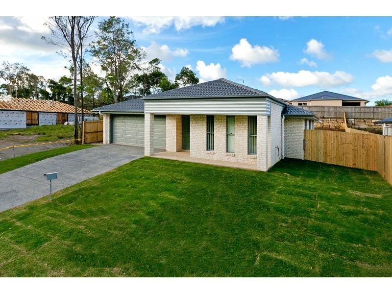 14 Park Edge Place, Redland Bay QLD 4165